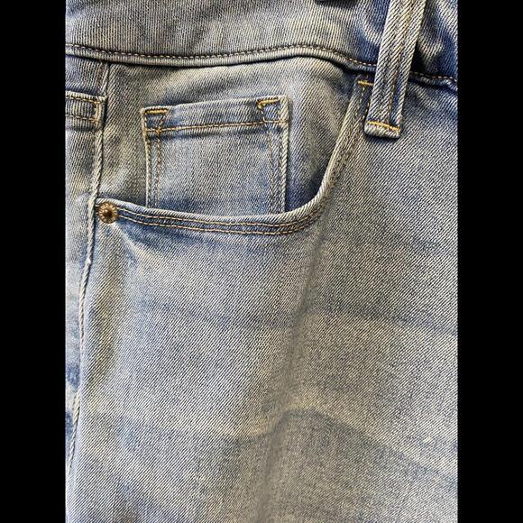 Old Navy Kicker Boot Cut Women’s Light Wash Stretch Casual Jeans Plus Sz 20 - Picture 4 of 10